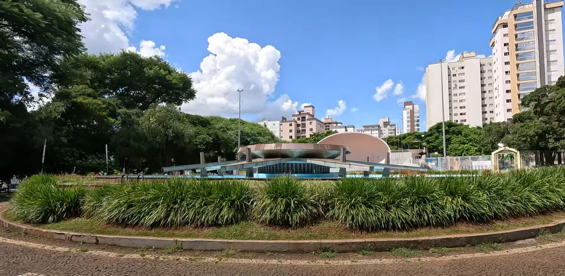Praça Dogello Goss